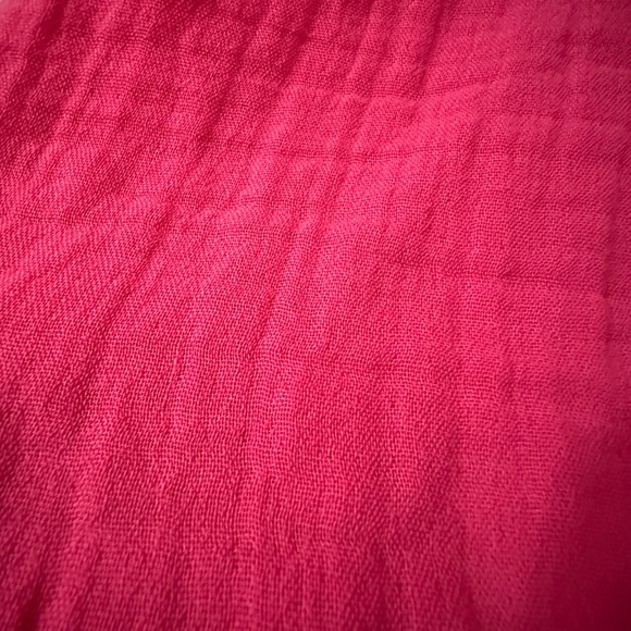 🆕 Old navy cropped button up. NWT. Size medium. - Picture 4 of 4